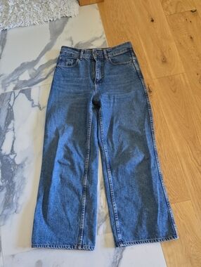 Sezane Le Crop High-Rise Cropped Wide-Leg Jeans in Medium Blue, 4 / 36